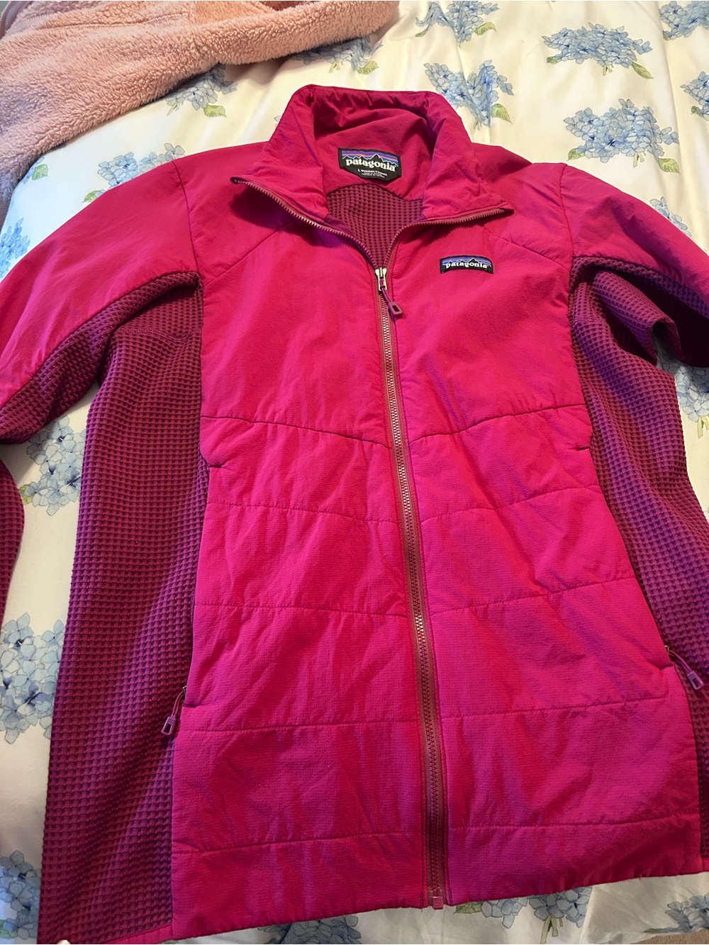 Patagonia Womens' Raspberry Pink Insulated & Waffle-Side Jacket (Running)